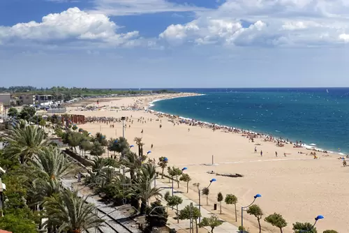 Plage de Malgrat de Mar sur la côte catalane en Espagne
